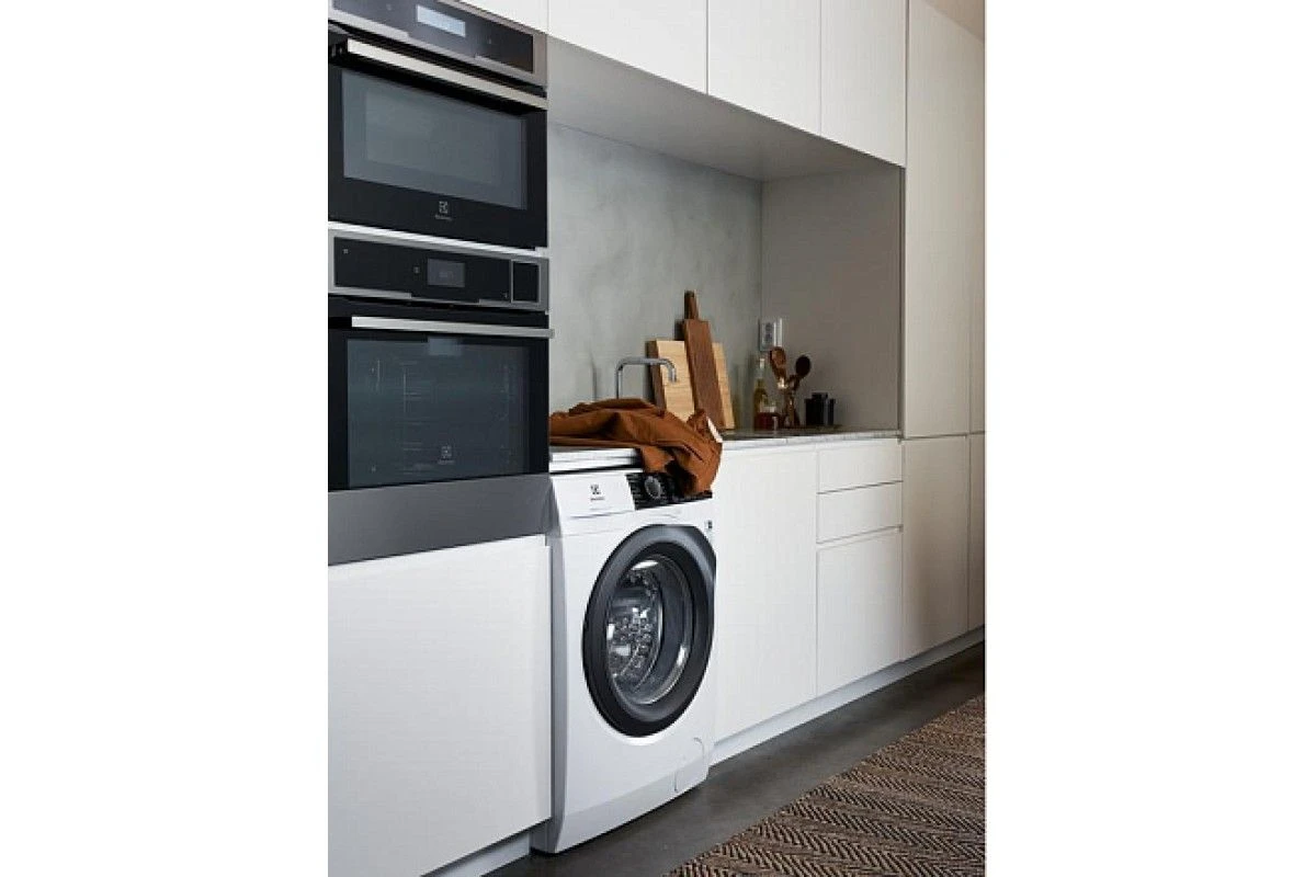 Стирально-сушильная машина Electrolux EW7WO447W