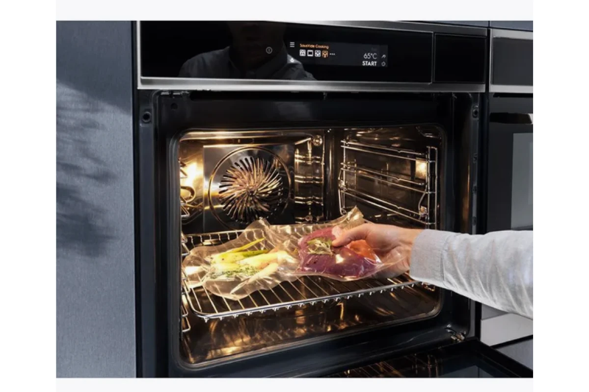Духовой шкаф Electrolux EOA9S31CX