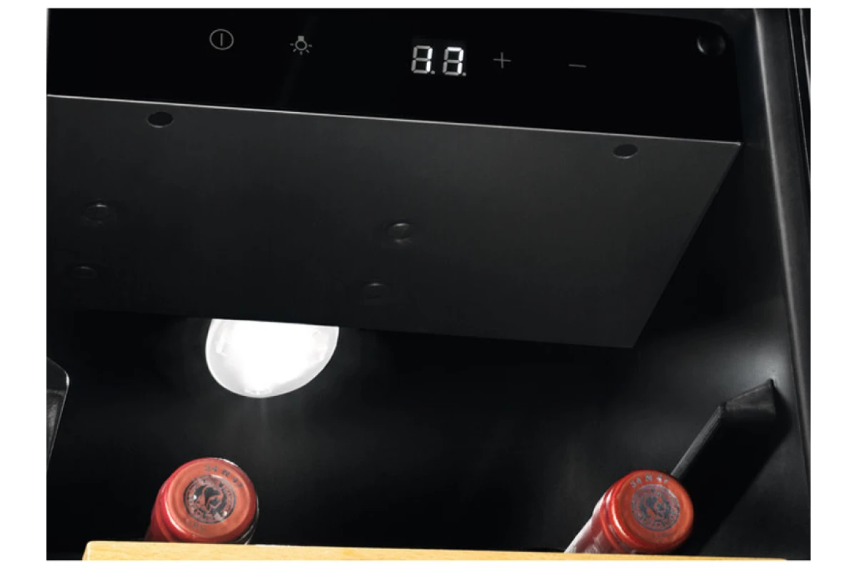 Встраиваемый винный шкаф Electrolux EWUS020B5B