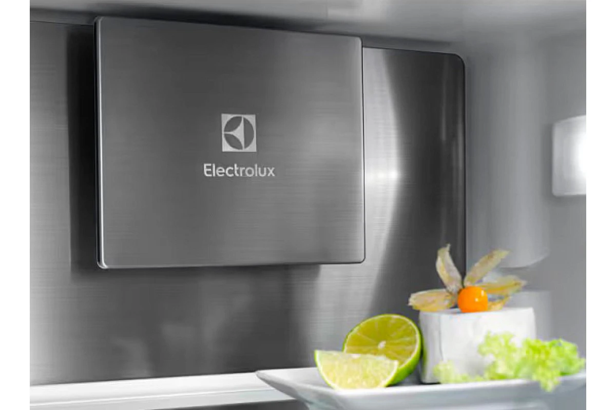 Встраиваемый холодильник Electrolux ENC8MD19S