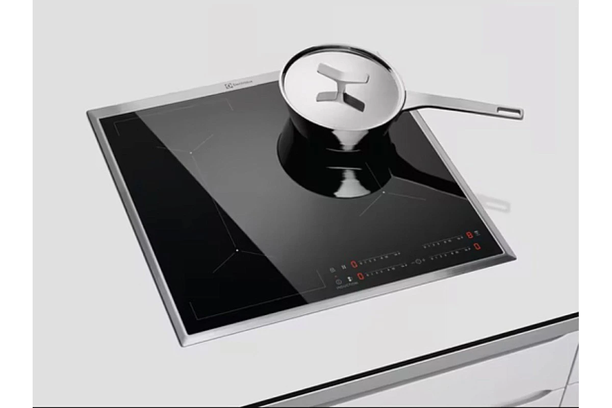 Индукционная варочная панель Electrolux EIV6340X