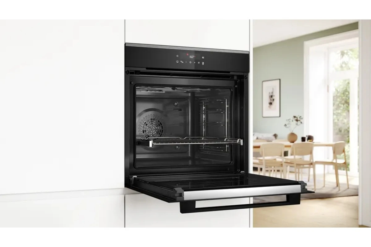 Духовой шкаф Bosch HBG272EB3
