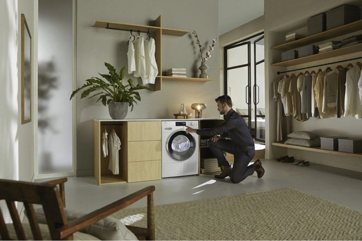 Сушильная машина Miele TWF760WP