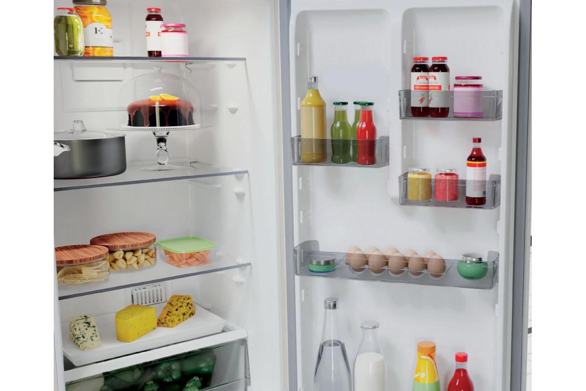 Холодильник Hotpoint HT 5200 AB