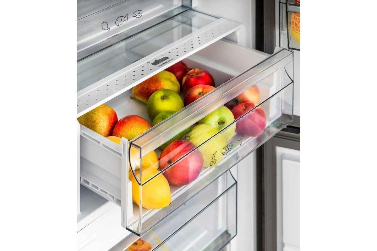 Холодильник Schaub Lorenz SLU S379L4E Glass Door