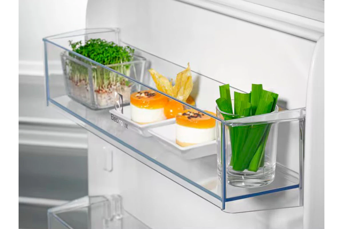 Встраиваемый холодильник Electrolux E7TNGE18S