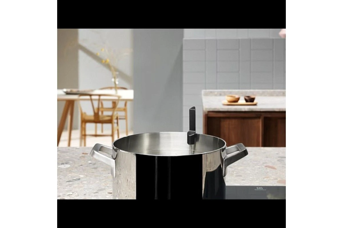 Варочная панель Electrolux EIS 6648