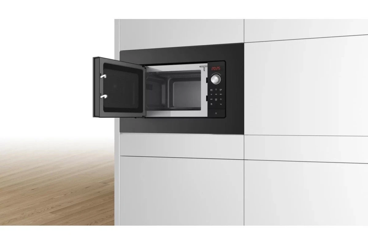 Встраиваемая микроволновая печь Bosch BFL623MC3