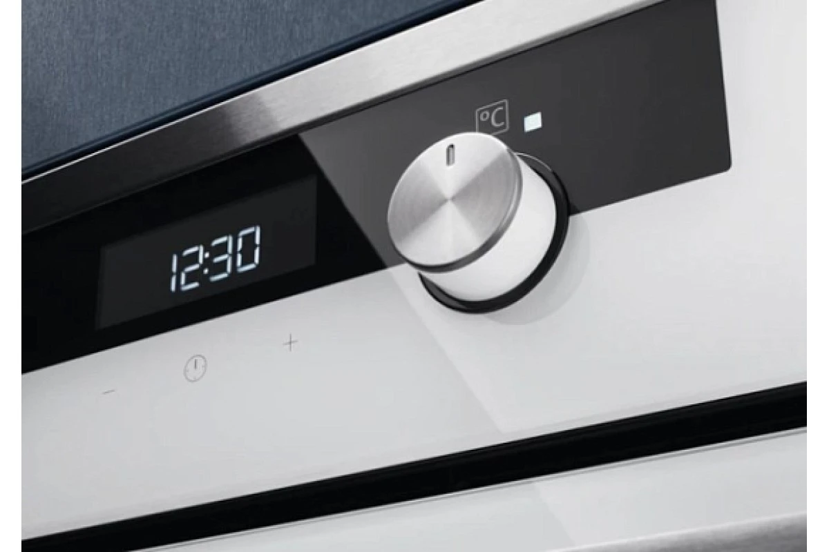Духовой шкаф Electrolux OKC5H50W