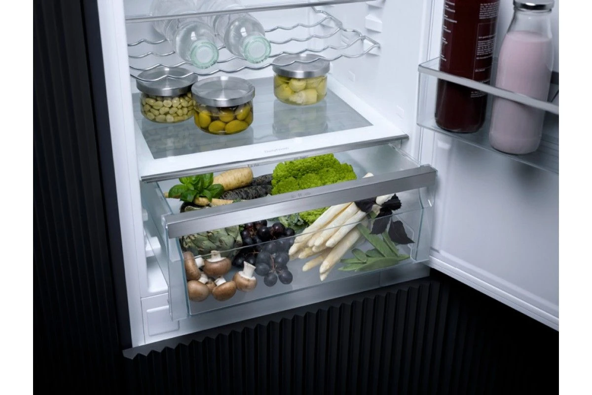 Холодильник Miele K 7733 E