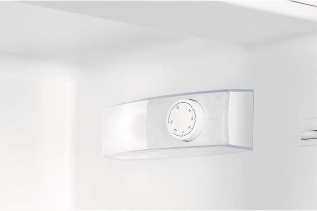 Встраиваемый холодильник Electrolux LRB3AE12S