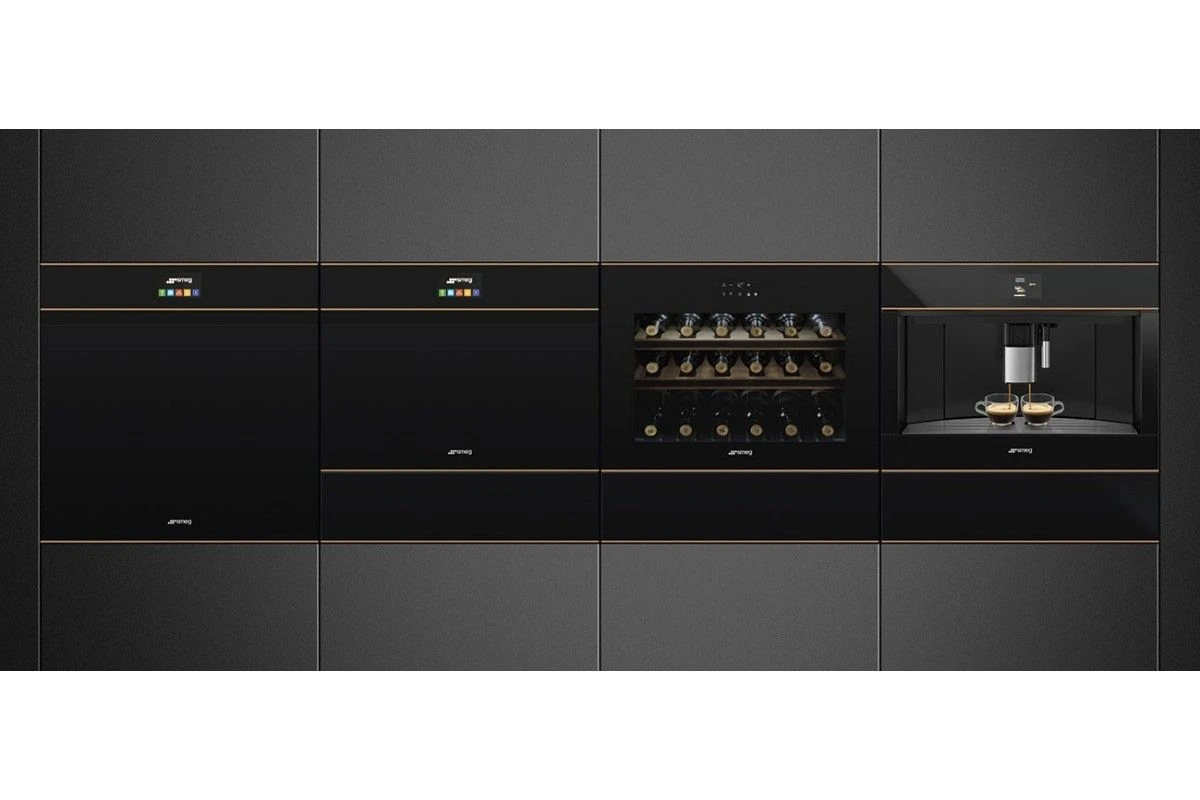 Встраиваемая кофемашина Smeg CMS4604NR