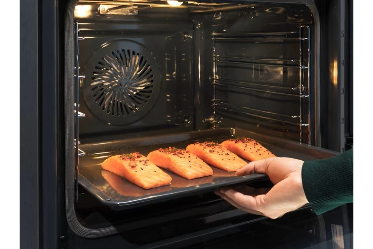 Духовой шкаф Electrolux EOB8S39H
