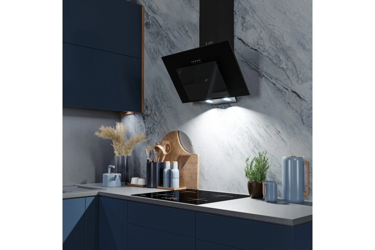 Наклонная кухонная вытяжка LEX Mira 600 Black