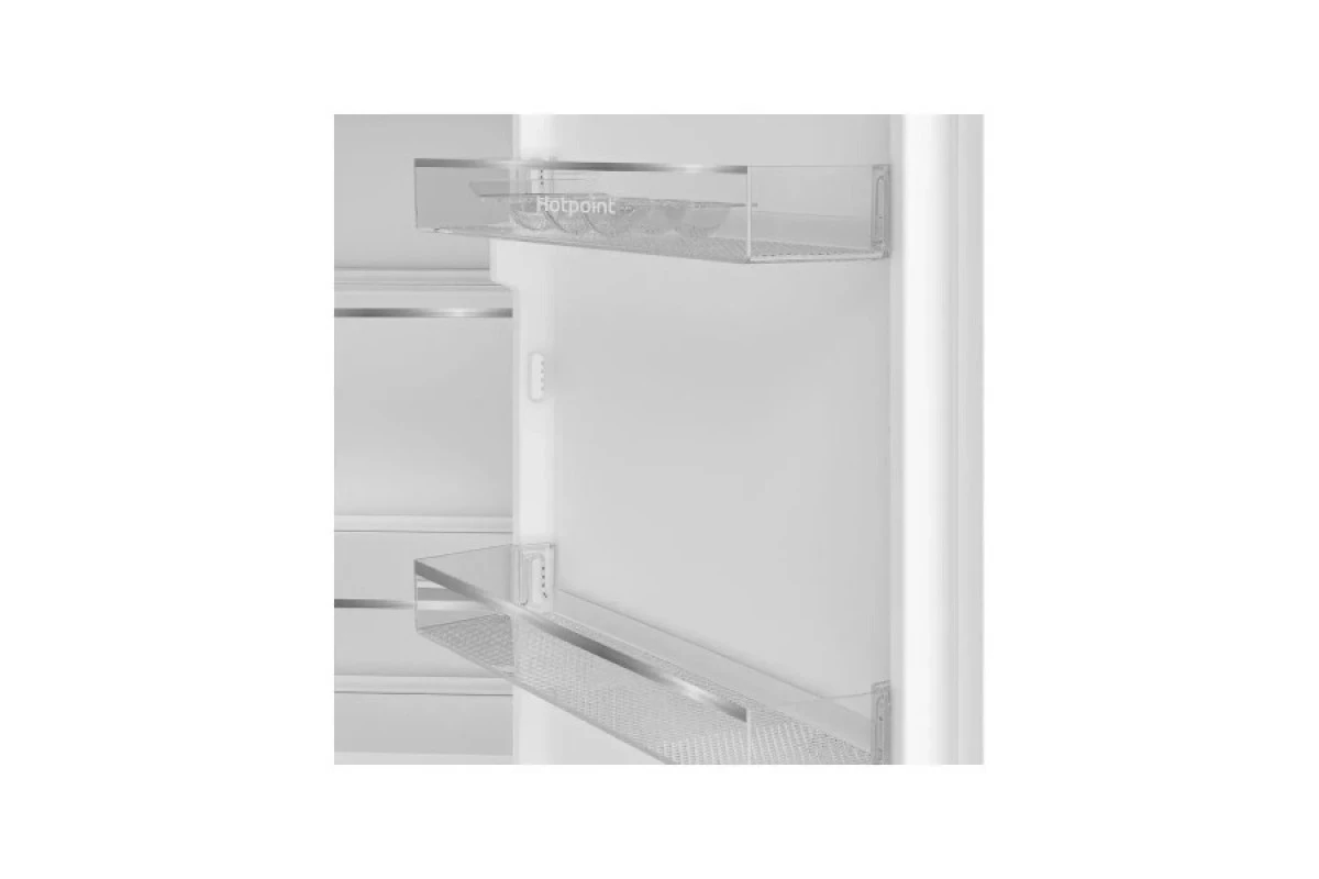 Встраиваемый холодильник Hotpoint HBH 20