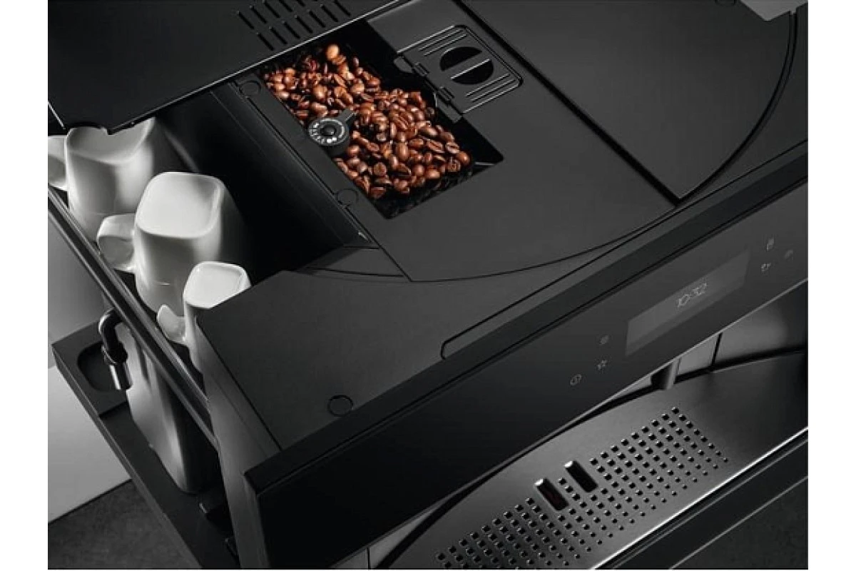 Встраиваемая кофемашина AEG KKB894500B