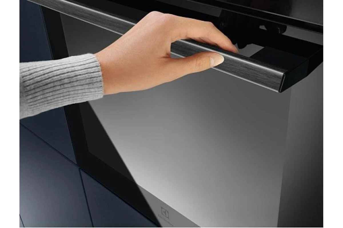 Духовой шкаф Electrolux EOE5C71Z