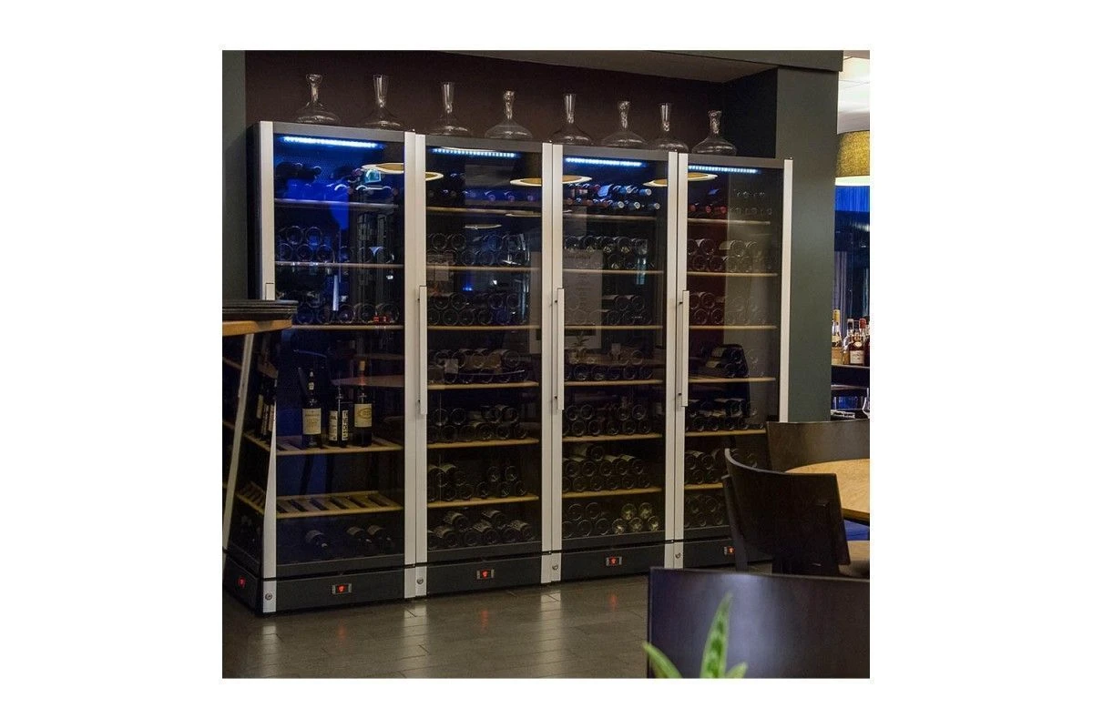 Винный шкаф Vestfrost Solutions WSBS 185 B