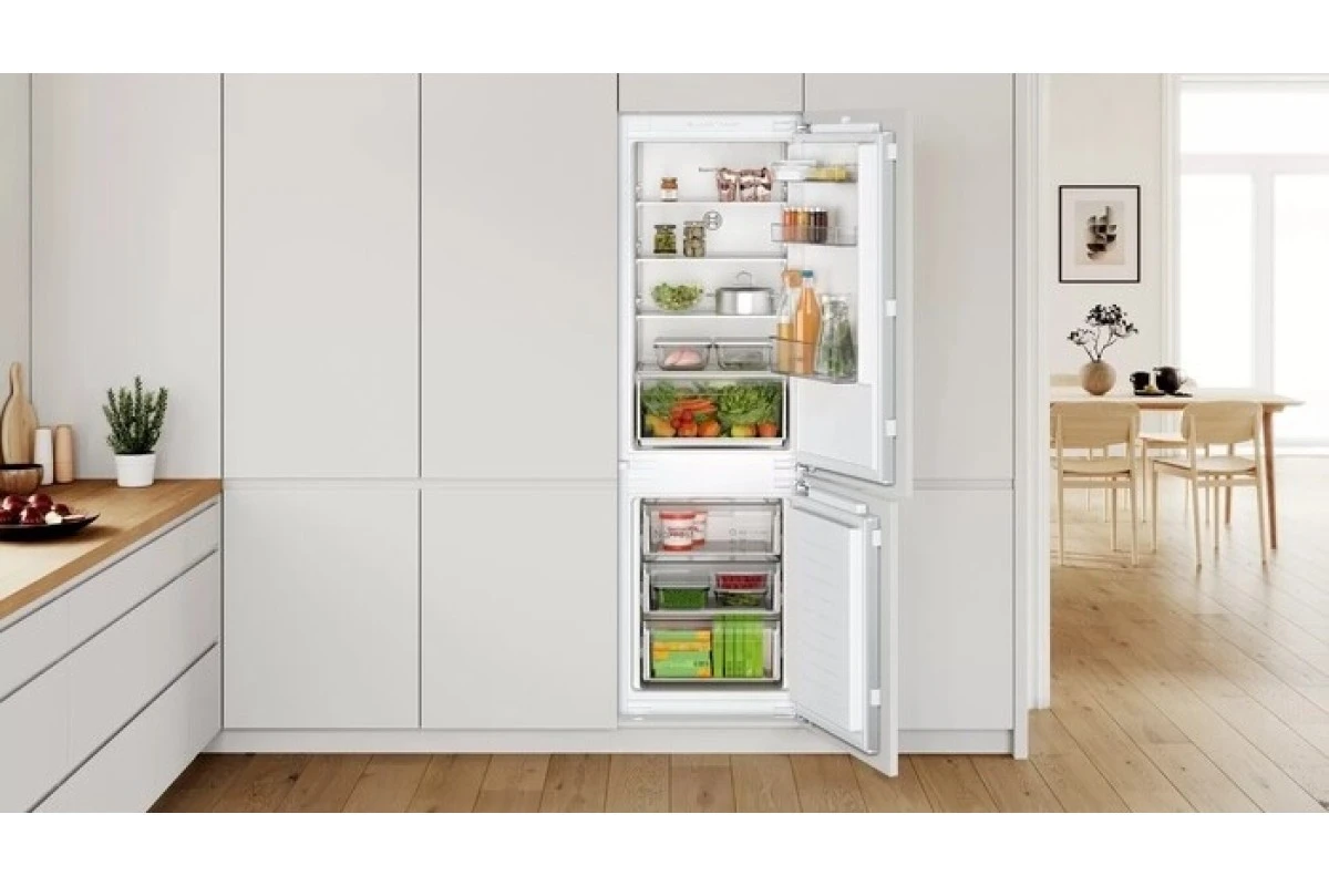 Встраиваемый двухкамерный холодильник Bosch KIN86NFF0