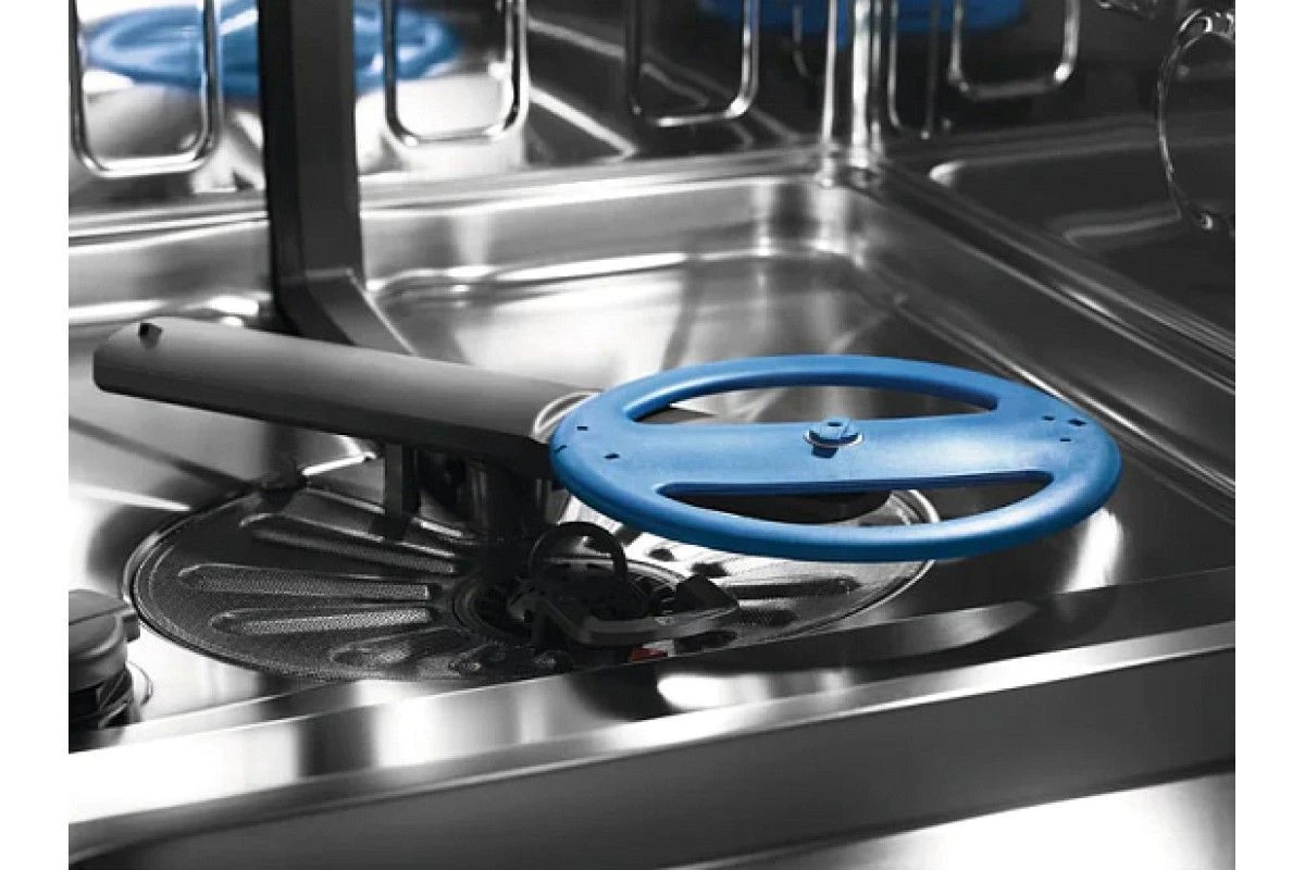 Встраиваемая посудомоечная машина Electrolux EES48200L