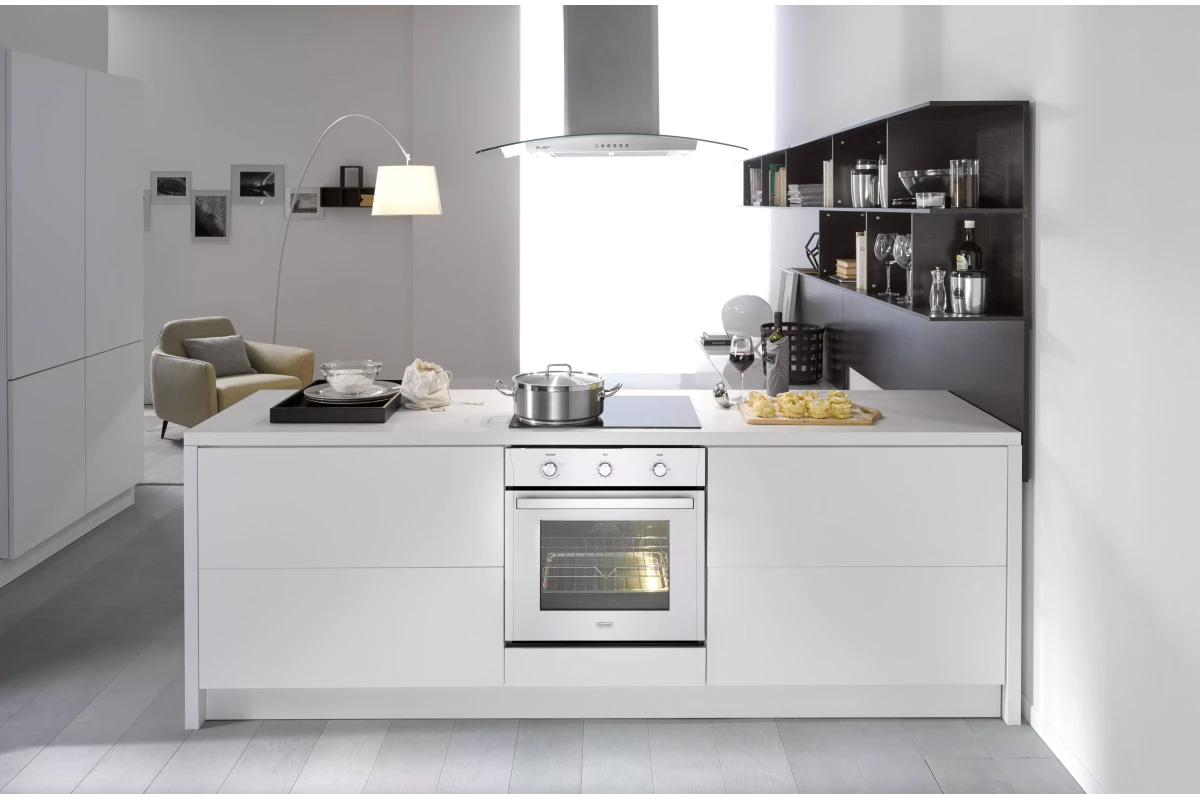 Многофункциональный газовый духовой шкаф DeLonghi SGB 4 RUS