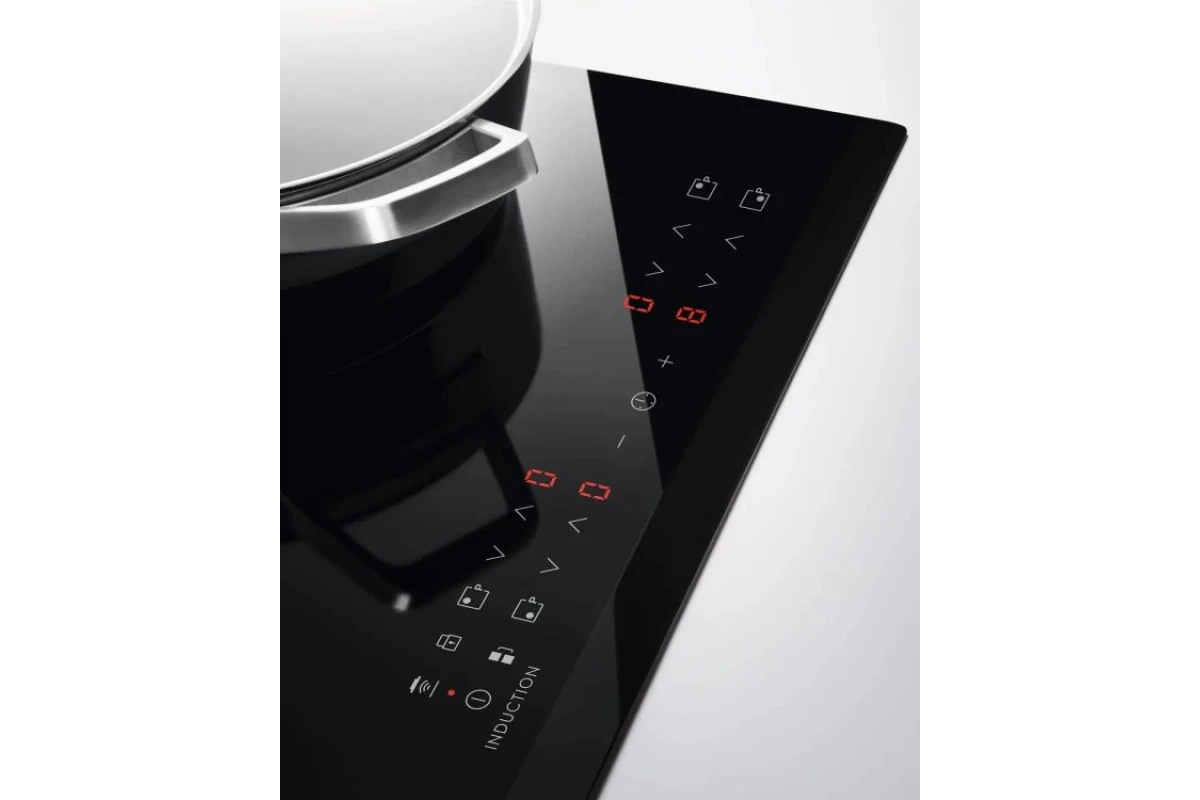 Индукционная варочная панель Electrolux LIT60336C