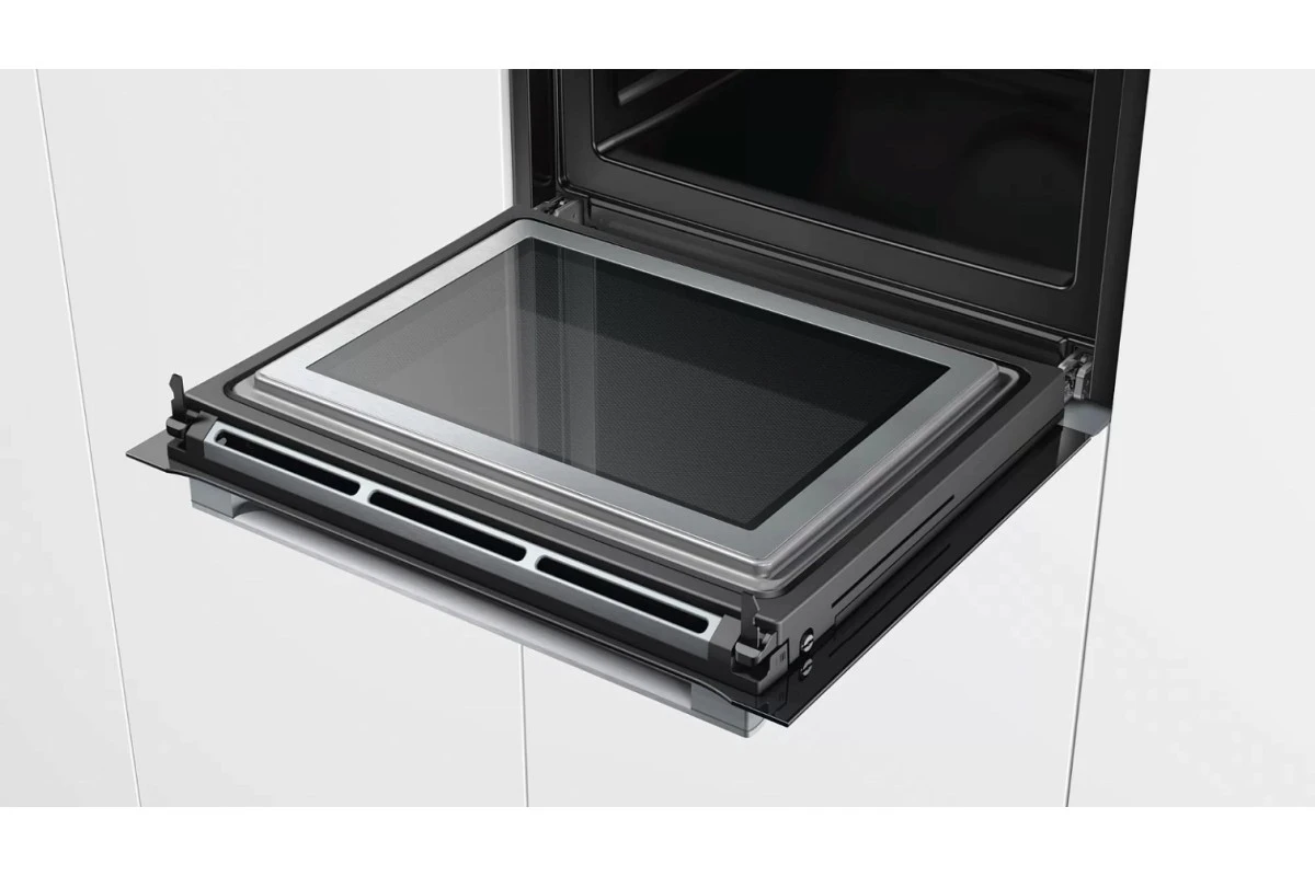 Духовой шкаф с микроволнами и паром Bosch HNG6764S6