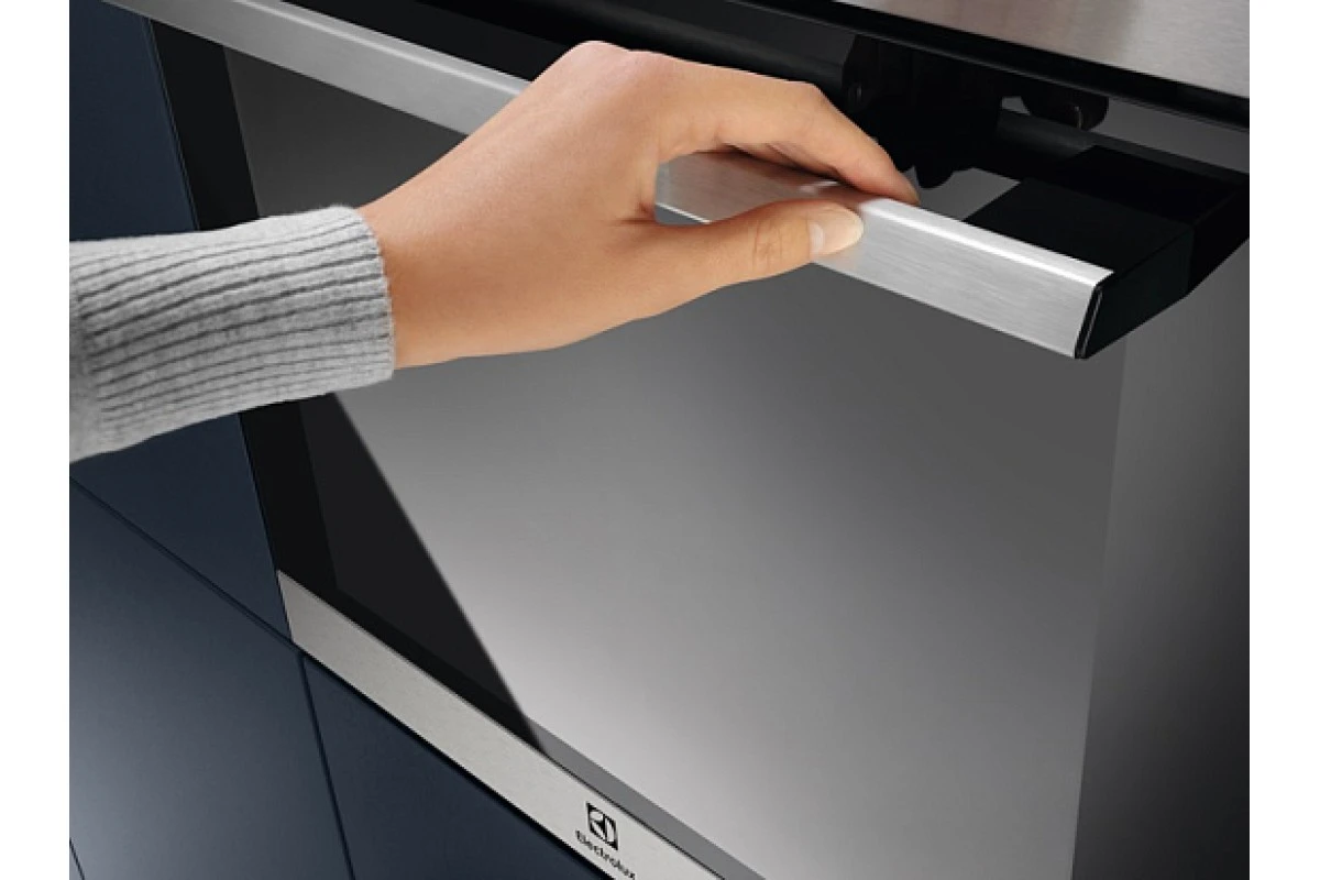 Духовой шкаф Electrolux OEM3H40TX