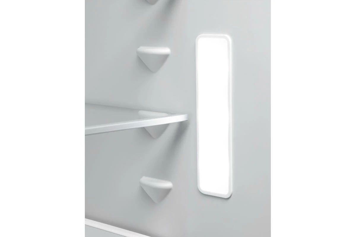 Встраиваемый холодильник Electrolux ENC8MC19S
