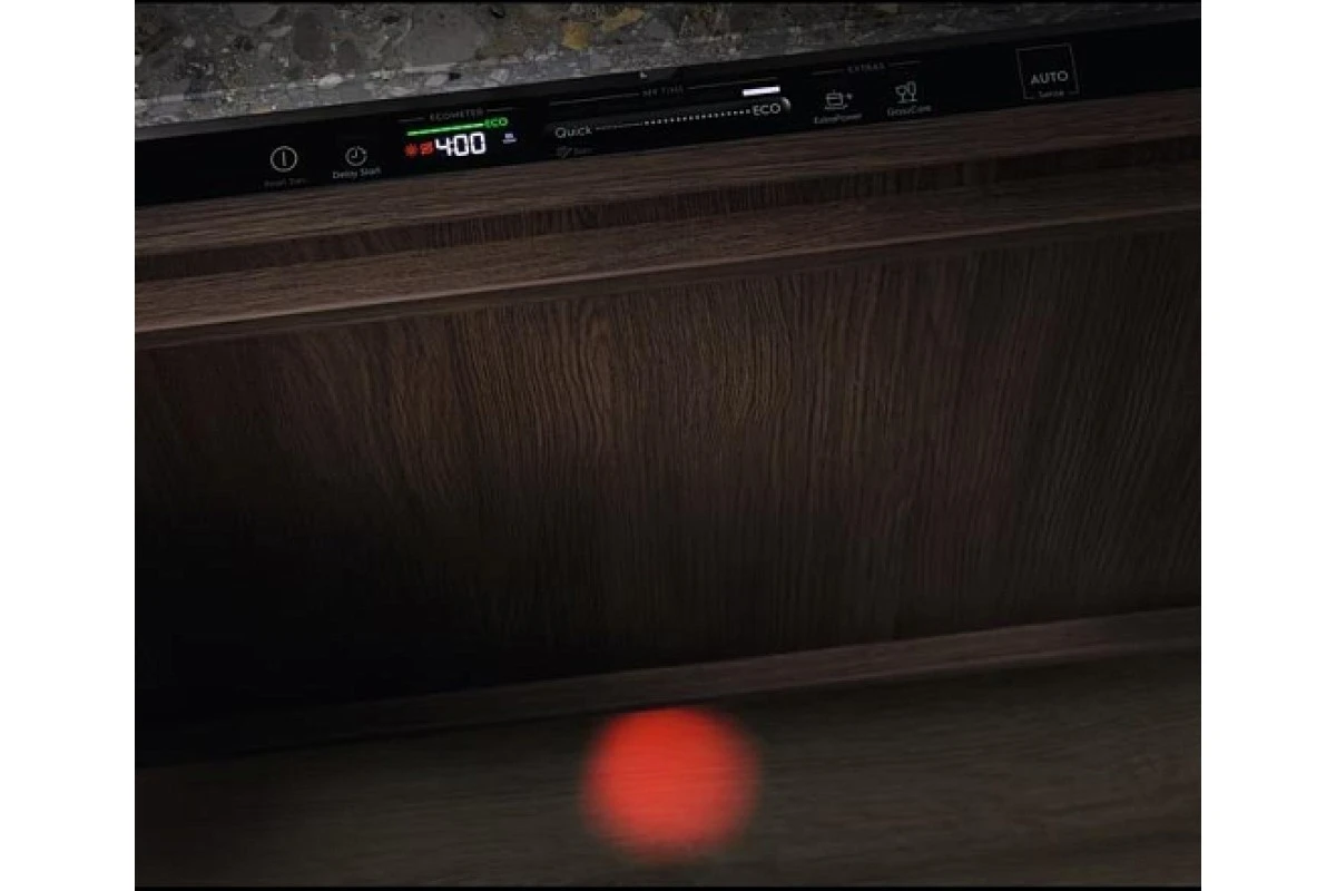Встраиваемая посудомоечная машина Electrolux EEM43201L
