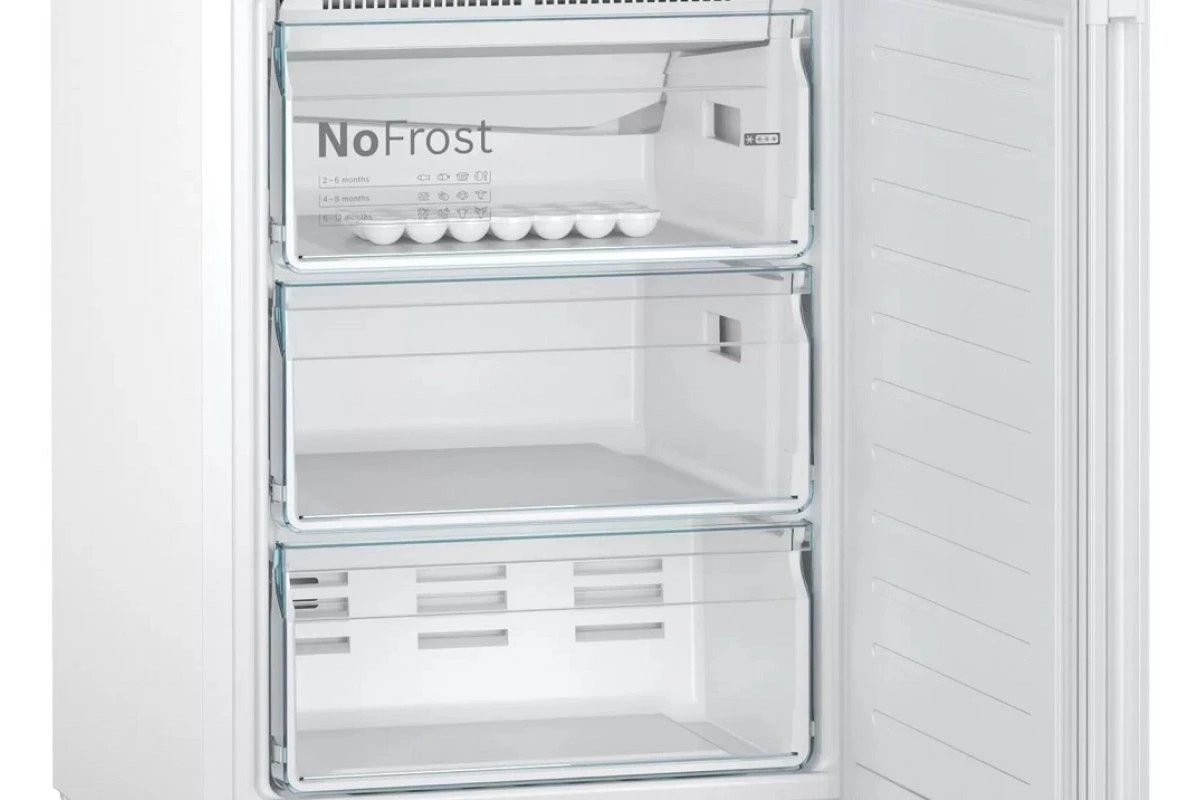 Двухкамерный холодильник Bosch KGN39VW24R