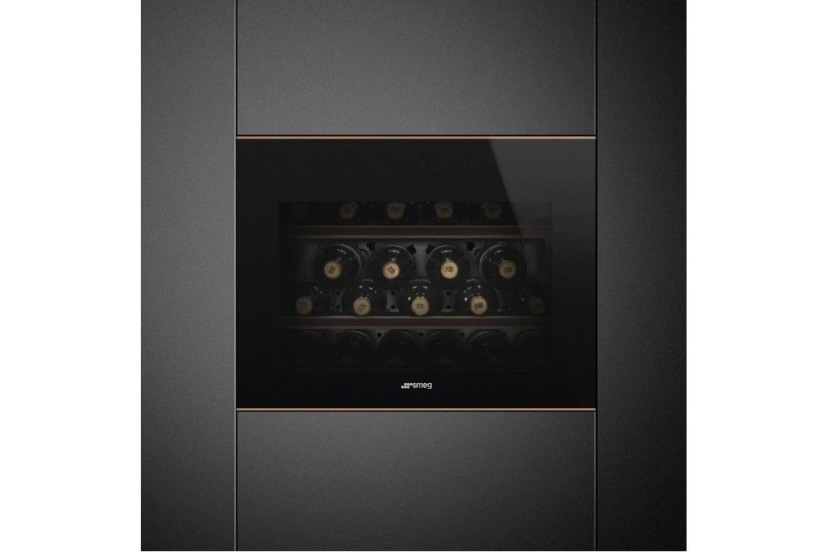 Встраиваемый холодильный шкаф для вина Smeg CVI621NR3