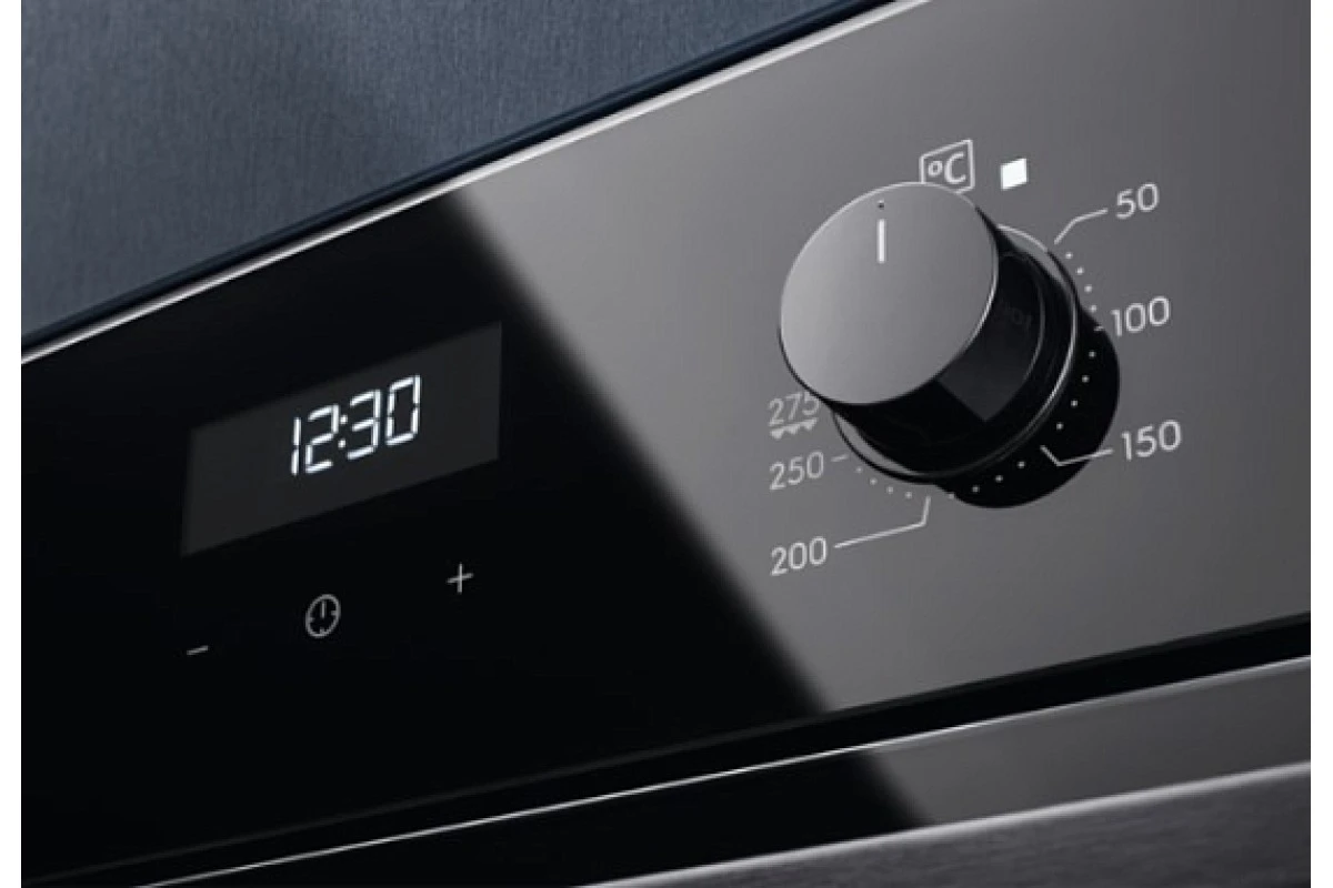 Духовой шкаф Electrolux OEE5C61Z